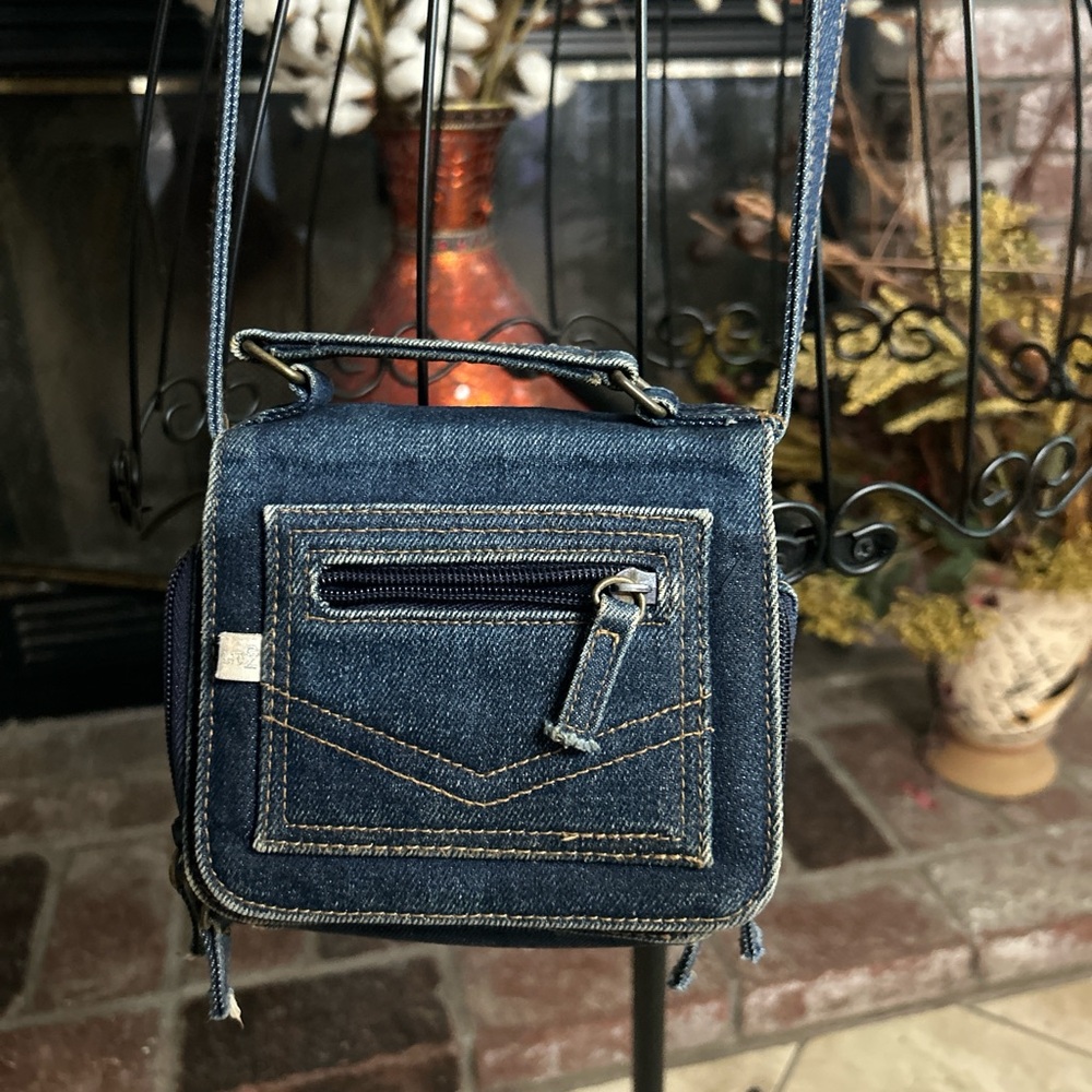 VTG Y2K Limited Too navy denim small crossbody bag